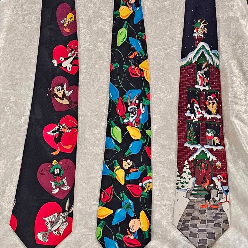 Looney Tunes Themed‎ Ties Set